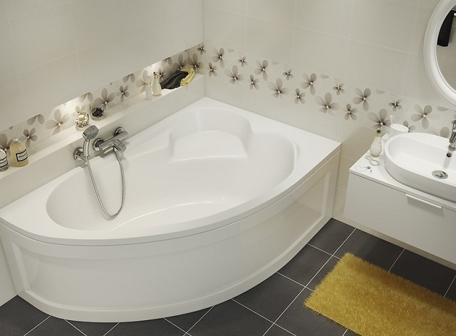 Наливная ванна или акриловый вкладыш в Солигорске: что выбрать?